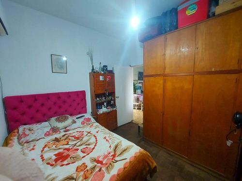 Casa En Venta - 1 Dormitorio 1 Baño - Cochera - 195mts2 - Morón
