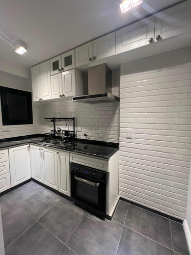 Departamento, 2 Dormitorios, 2 Baños, Balcón, Cochera Propia