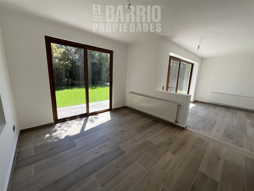 Espectacular Casa En Venta De 3 Dorm. En Piedra, Roja