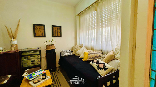 Venta De Casa En Punta Carretas, 4 Dormitorios Con Azotea