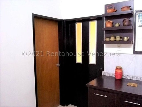 Imagen 6 de 30 de Casas En Venta El Amanecer Cabudare Lara. 3 Habitaciones 2 Baños 2 P/e Cod # 22 - 7781 Katty Vasquez Rentahouse 412 - 1498654 Contactame! Excelente Precio De Oportunidad E Inversion. Negociable !!!