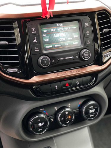 Imagen 5 de 15 de Fiat Toro 2.0 Volcano 4x4 At 2017