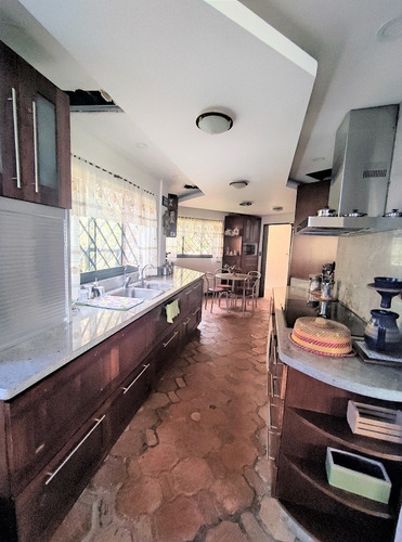 Imagen 3 de 18 de Casa Cerca Del Pueblo De San Antonio, Via El Limon