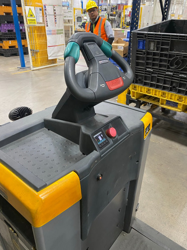 Equipo De Arrastre Marca Jungheinrich Modelo Ezs350na Epcmex
