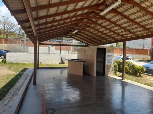 Jeannet Gonzalez Alquila Apartamento Sin Amoblar En Tazajal Conjunto Bayona Country