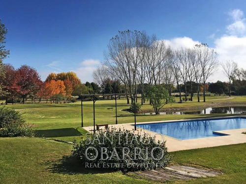 Imagen 19 de 30 de Increíble Casa En Venta De 300 M2 Con Golf Y Tenis En El Haras Argentino Farm Club De Lujan