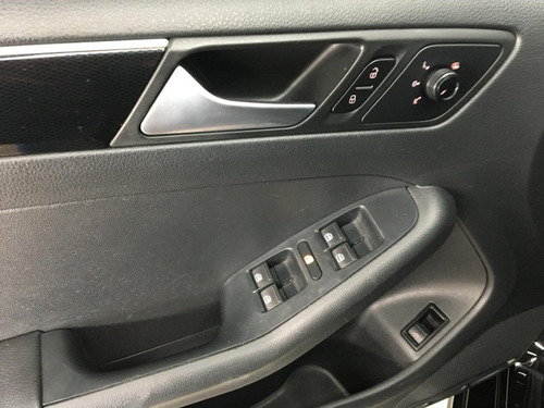 Volkswagen Jetta 2.0 Tsi Highline 4p