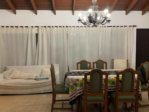 Quinta Quinta En Venta - 4 Dormitorios 3 Baños - 13.500mts2 - Esteban Echeverria