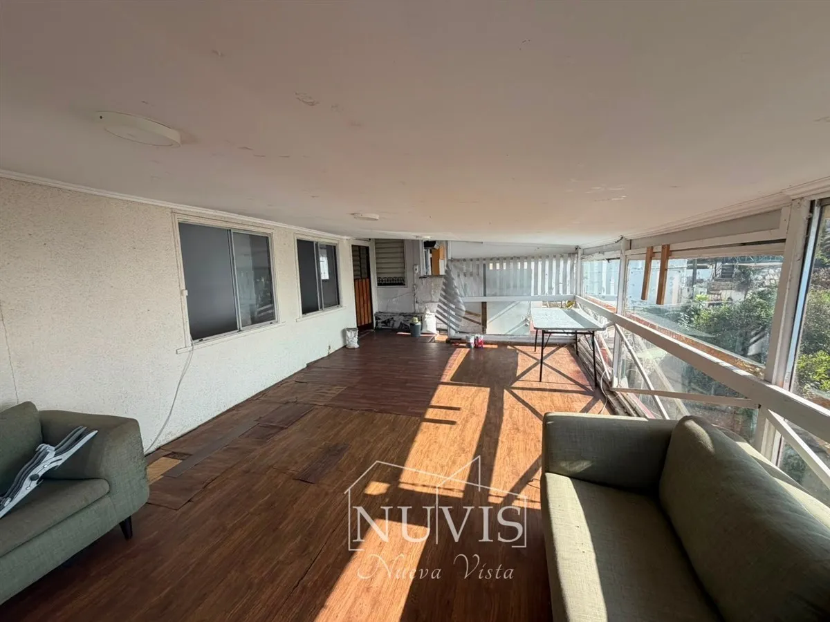 Imagen 5 de 20 de Casa En Venta De 9 Dorm. En Valparaíso