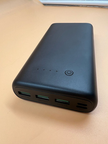 Batería Portatil 36800 Mah 3 Salidas