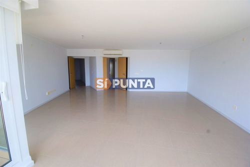 Imagen 8 de 20 de Playa Mansa , Edificio De Categoria , Excelente Vista !