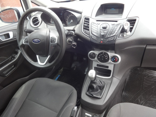 Ford Fiesta Kinetic Se 1.6 { Unico Dueño - Excelente }