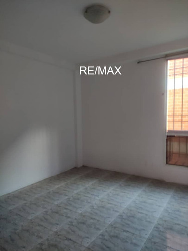 Venta De Apartamneto En Conjunto Residencial Jardines De Castillejo, Guatire