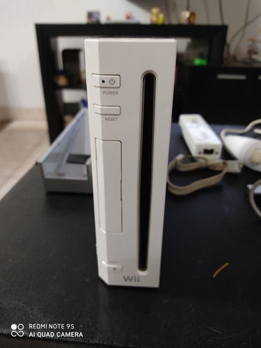 Nintendo Wii + 2 Juegos