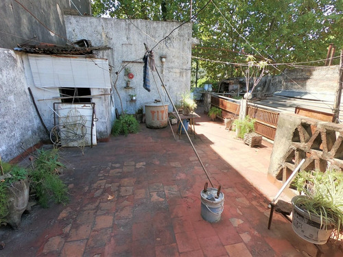 Casa 4 Ambientes. En Lote Propio Para Construir O Refaccionar