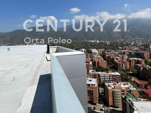 Piso De Oficina En Centro Empresarial La Esmeralda, Campo Alegre