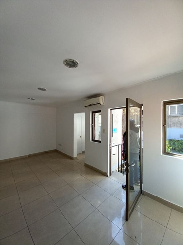 Local Bellas Artes En Edifico 3 Pisos Total 1.185 M²
