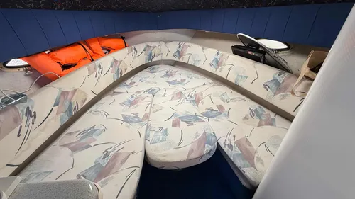 Lancha Cuddy Chris Craft 26 Volvo V8 300hp Duo Prop Crowne