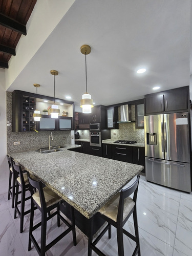 Hermoso Penthouse En Colinas De La Tahona
