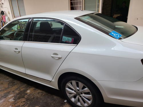 Volkswagen Jetta 2.5 Trendline Tiptronic At