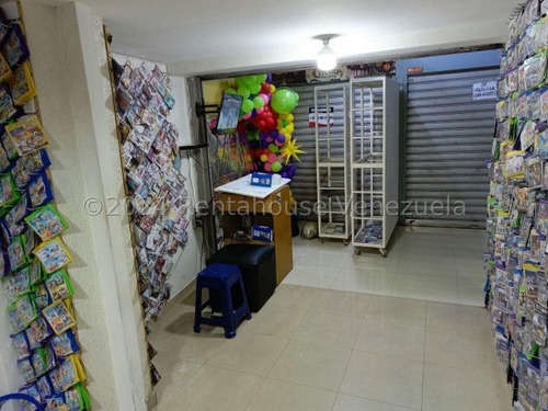 Local En Venta En El Centro Comercial Gran Bazar De 14mts2 Cerca De La Feria De Comida 24-21275 Holder