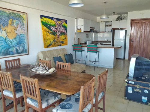 Imagen 5 de 13 de Apartamentos Vacacionales Vista Y Salida Al Mar Porlamar Zona Vip