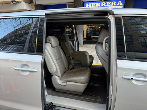 Kia Carnival 2.2 Crdi Ex Premium Avn
