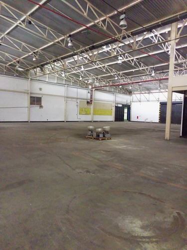 Imagen 5 de 7 de Alquiler Galpon De 800 Mts En Zona Industrial Guarenas, En La Parte Posterior Terreno De 5000 Mts²,ideal Para Empresa Farmaceutica, De Alimentos O Cualquier Rubro, Por Su Amplio Espacio