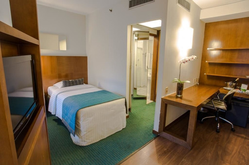 Imagem 1 de 14 de No Brooklin, Flat Para Morar Ou Investir !!! Fora Do Pool - Sf8360