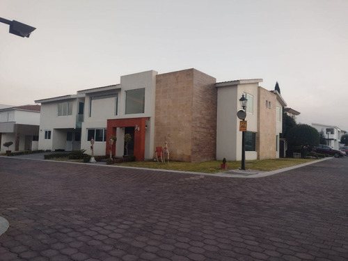 Casa En Venta O Renta En El Mesón, Calimaya 4 Recamaras 520 M2 Construccion