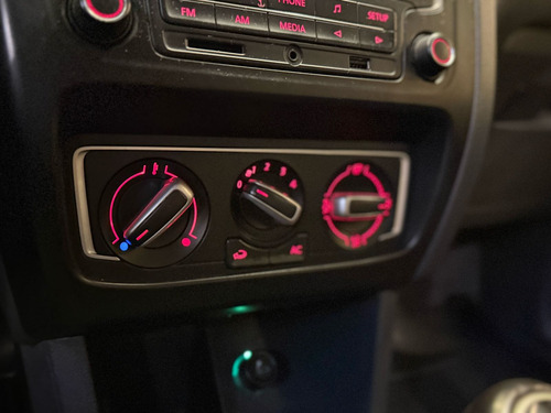 Volkswagen Fox 1.0 Seleção Tec Total Flex 5p