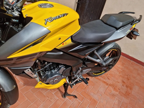 Rouser 200