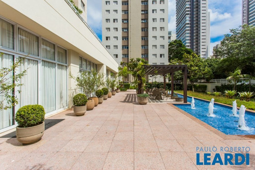 Imagem 14 de 15 de Apartamento - Campo Belo - Sp - 591762