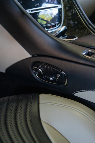 Aston Martin DB11 5.2l Coupe At