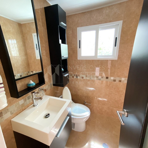 En Venta: Exclusiva Casa, Estilo Moderno De 560m2. Ubicada En La Mejor Zona De Puerto Ordaz. Conj. Res. San Marteen, Urb. Altos De Chilemex.