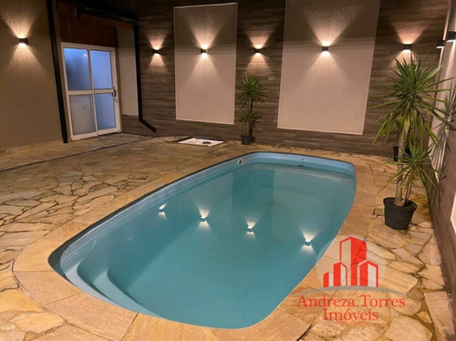 Imagem 3 de 13 de Sobrado Com 3 Dormitórios À Venda, 250 M² Por R$ 690.000,00 - Jardim Independência - Taubaté/sp - So0012
