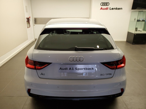 Audi A1 Sportback 30 Tfsi Stronic 116cv 2021 300 Km - Lenken