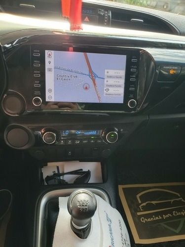 Toyota Hilux Srv 4x2 D/c 2.8