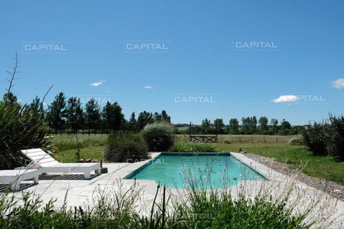 Imagen 1 de 7 de Venta De Excelente Chacra Parquizada Con Piscina Y Costa Navegable Al Arroyo Maldonado - Maldonado Maldonado