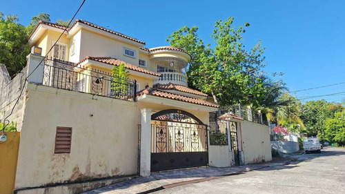 Alquilo Casa Para Vivienda, En Altos De Arroyo Hondo 2do.