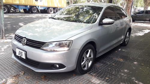 Volkswagen Vento 2.0 Tdi Luxury I 140cv Dsg 2011