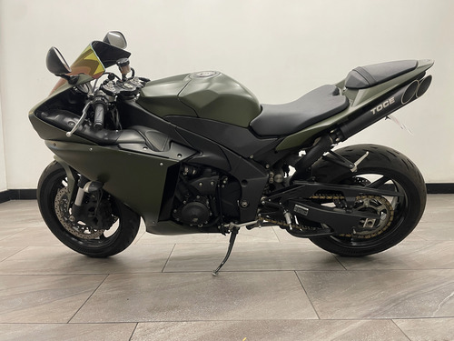 Yamaha R1 1000 2013