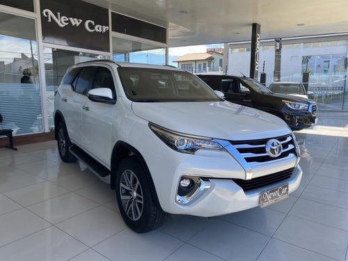 Imagem 2 de 12 de Hilux Sw4 Srx 4x4 2.8 Tdi 16v Dies. Aut.