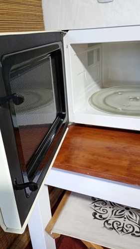 Horno Microondas Digital Philco Mpg8226 - 26l. (Usado)