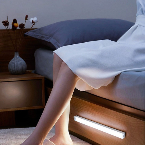 -luz Nocturna Blanca Recargable Con Sensor E Imán De 30 Cm