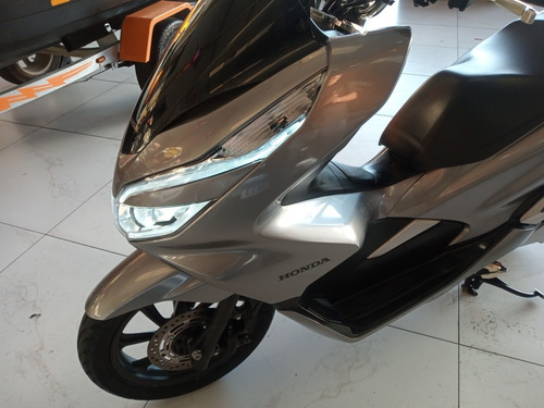 Imagem 8 de 10 de Honda Pcx 150