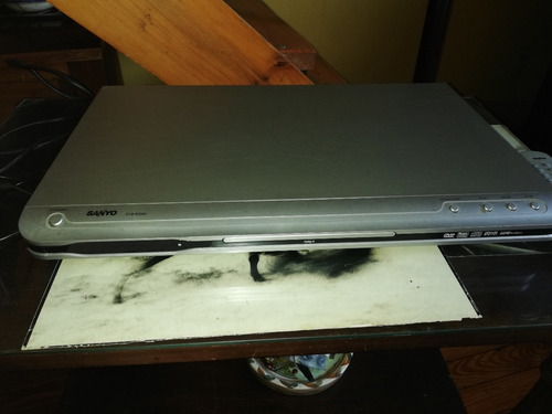 Reproductor Dvd - Cd Sanyo Modelo Dvd 9206u (Usado)