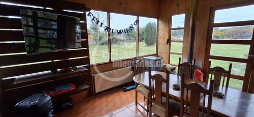 Oportunidad, Casa En Venta De 4 Dorm + Quincho En P Vara