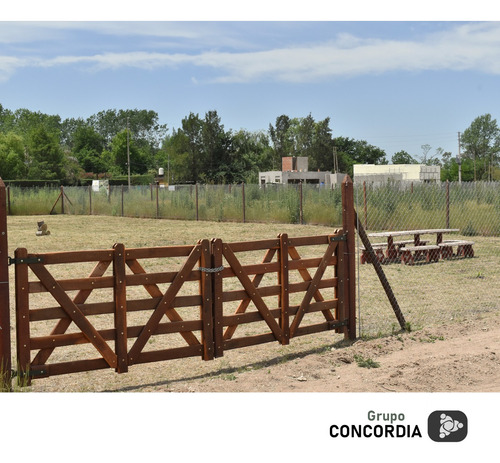 Terrenos En Zona Residencial- Amplia Financiación - Posesión Inmediata- Pontevedra Y 20 De Junio.