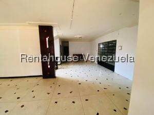 Casa De Uso Comercial En Alquiler En Los Palos Grandes